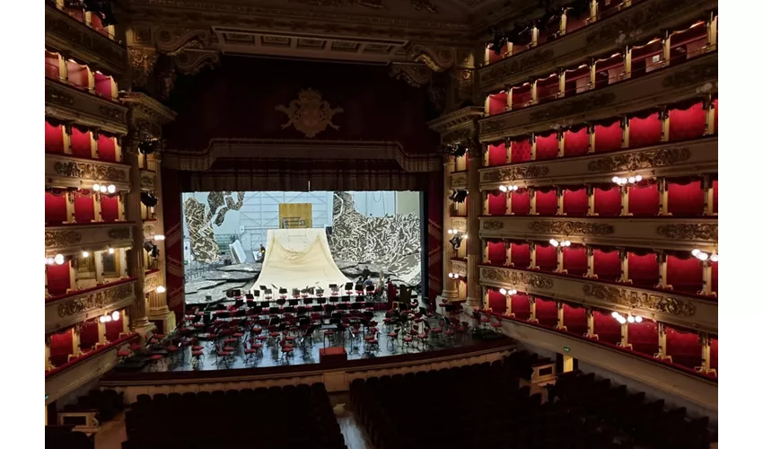 Teatro alla Scala: Tour guiado + Entrada de acceso rápido