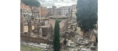 Roma: Entrada Zona Arqueológica Largo Argentina