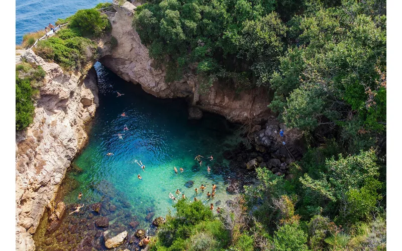 The Regina Giovanna Baths, Campania