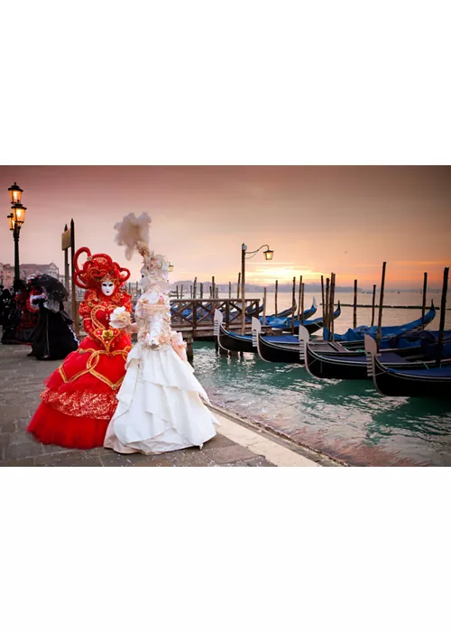 Máscaras, sabores y colores iluminan el Carnaval en toda Italia