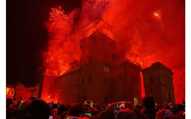 Incendio del Castillo de los Este - Nochevieja en Ferrara