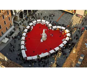 Piazza Dante – Verona, “Città degli innamorati”