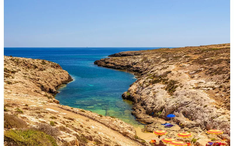 Veduta di Cala Uccello sull'Isola di Lampedusa, Sicilia