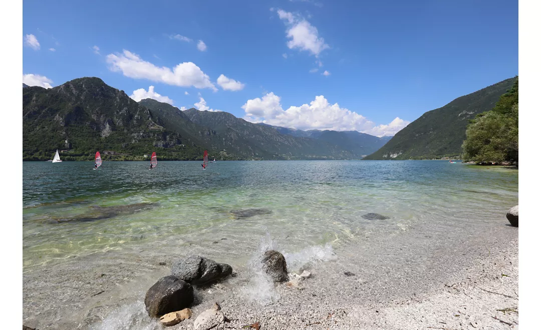 Lago de Idro, playa de Vesta