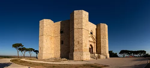 Castel del Monte, la fortaleza de los misterios de Andria