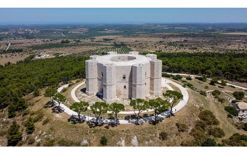 Vista panoramica di Castel del Monte - Puglia