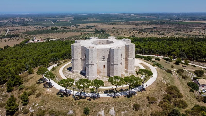 Vista panoramica di Castel del Monte - Puglia