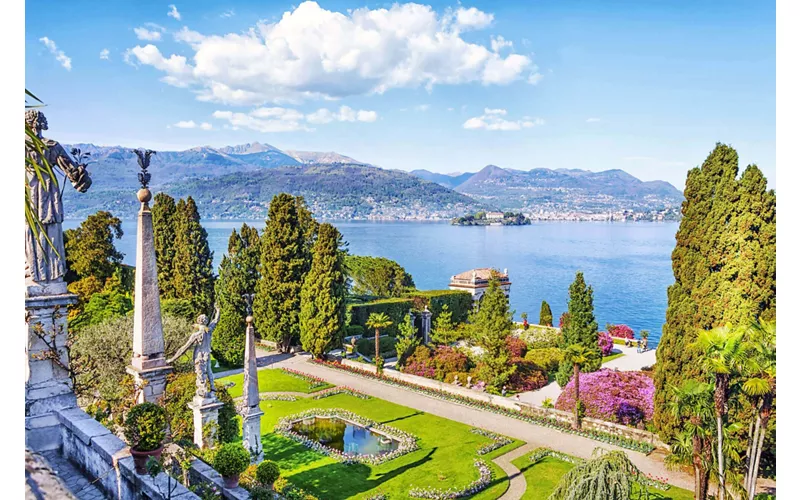 Immersi tra gli scorci del Lago Maggiore e le Alpi, giocando nella natura.