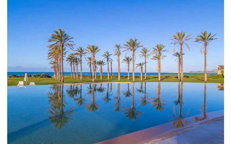 Sciacca - Suggestivo balcone sul Mediterraneo: granelli di sabbia dorati e percorsi di elevata qualità