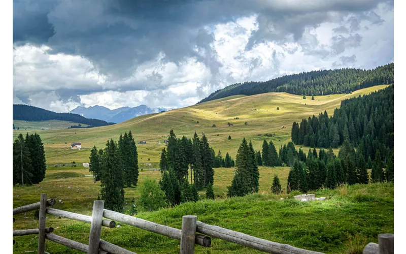 On a mild plateau overlooking the mountains: the Asiago Golf Club