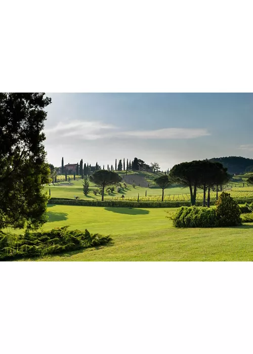 Castello di Spessa, Gorizia - Vigneti e specchi d’acqua all’ombra di un castello secolare