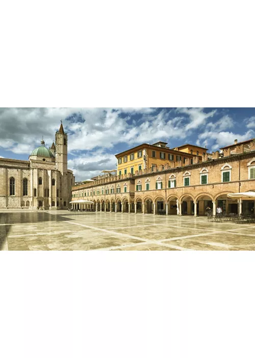 Ascoli Piceno, city of a hundred towers and bien vivre