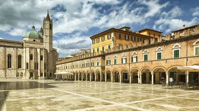 Ascoli Piceno, city of a hundred towers and bien vivre