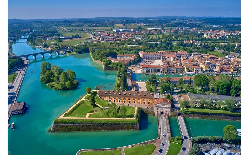 Geschichte und Informationen über die venezianischen Verteidigungsanlagen