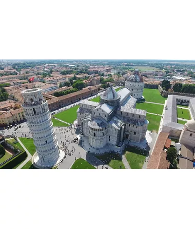 Pisa e piazza dei Miracoli, gioielli di straordinaria bellezza