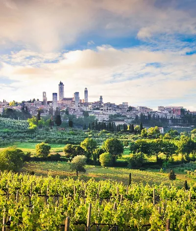 San Gimignano, a journey through the charm of the Middle Ages and the magic of Nature