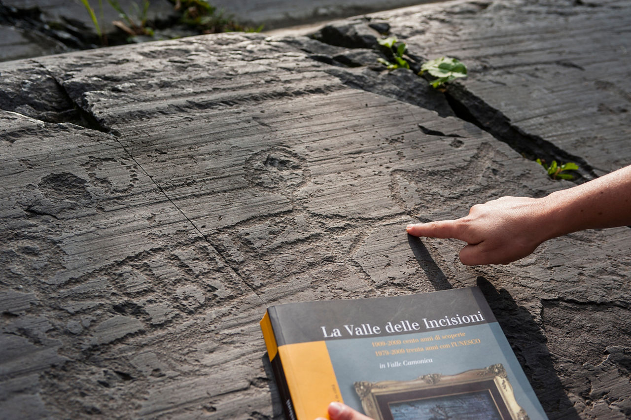 Valcamonica: Rock Paintings In Lombardy - Italia.it