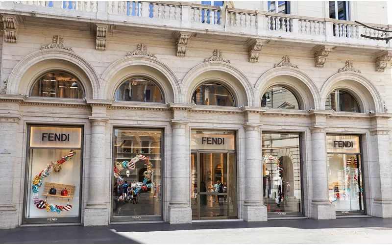 Fendi stores discount in italy