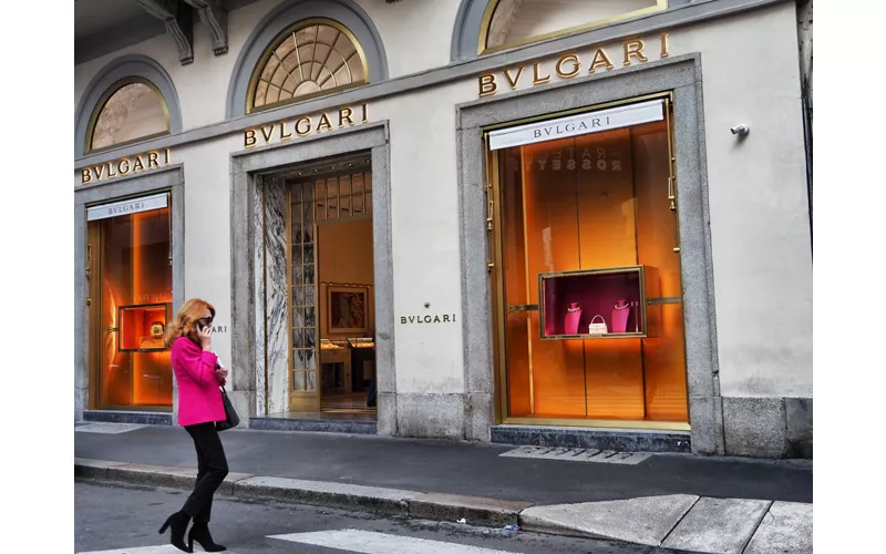 Italy Lombardy Milan Via Montenapoleone Louis Vuitton fashion shop