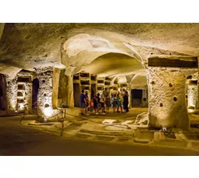 Las catacumbas de Nápoles
