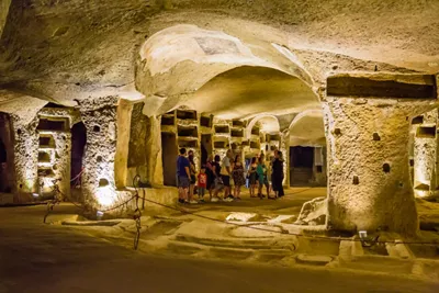 Le catacombe di Napoli