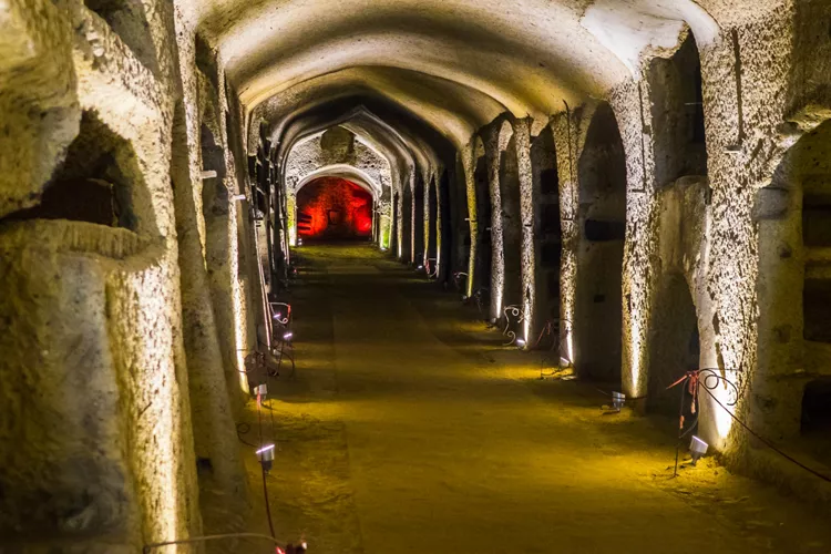 Le Catacombe di Napoli e San Gennaro - Italia.it