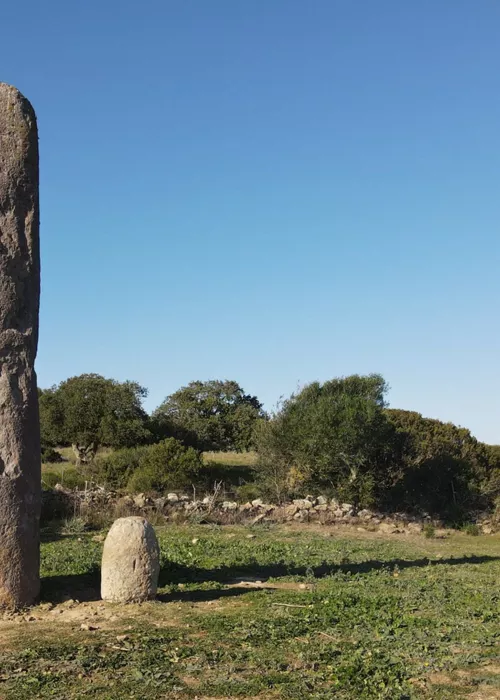 Menhires y dólmenes, las antiguas civilizaciones de piedra en Cerdeña