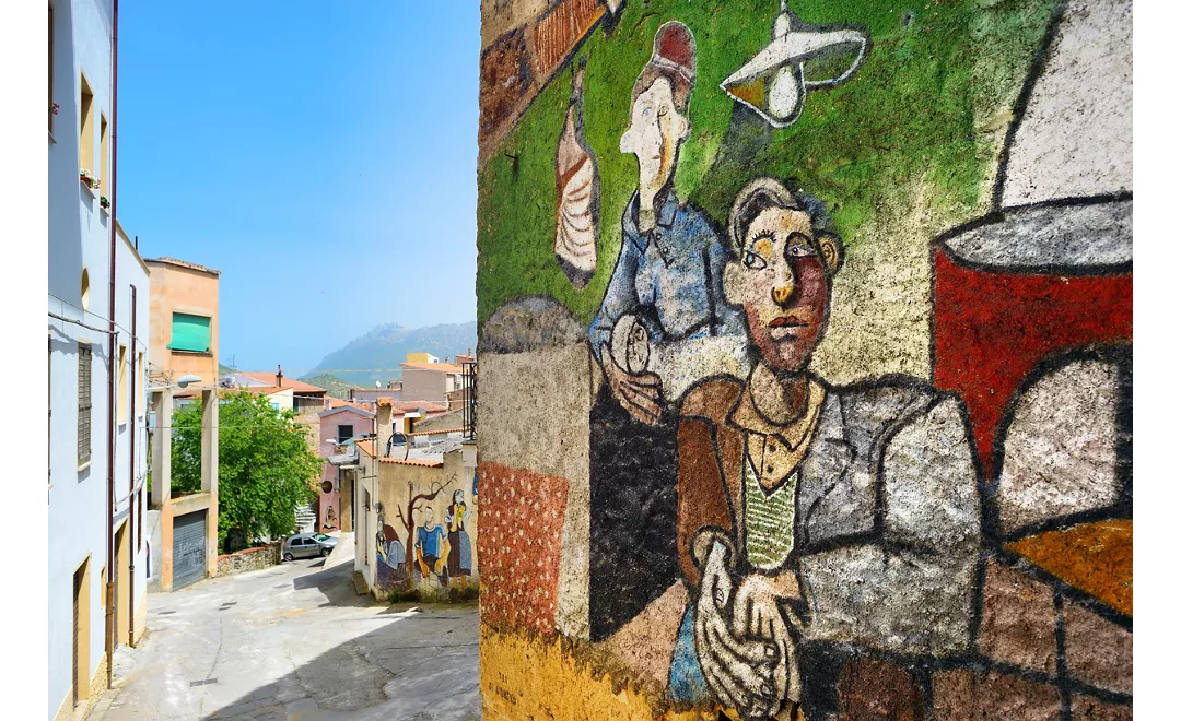 I murales di Orgosolo nel cuore della Sardegna - Italia.it