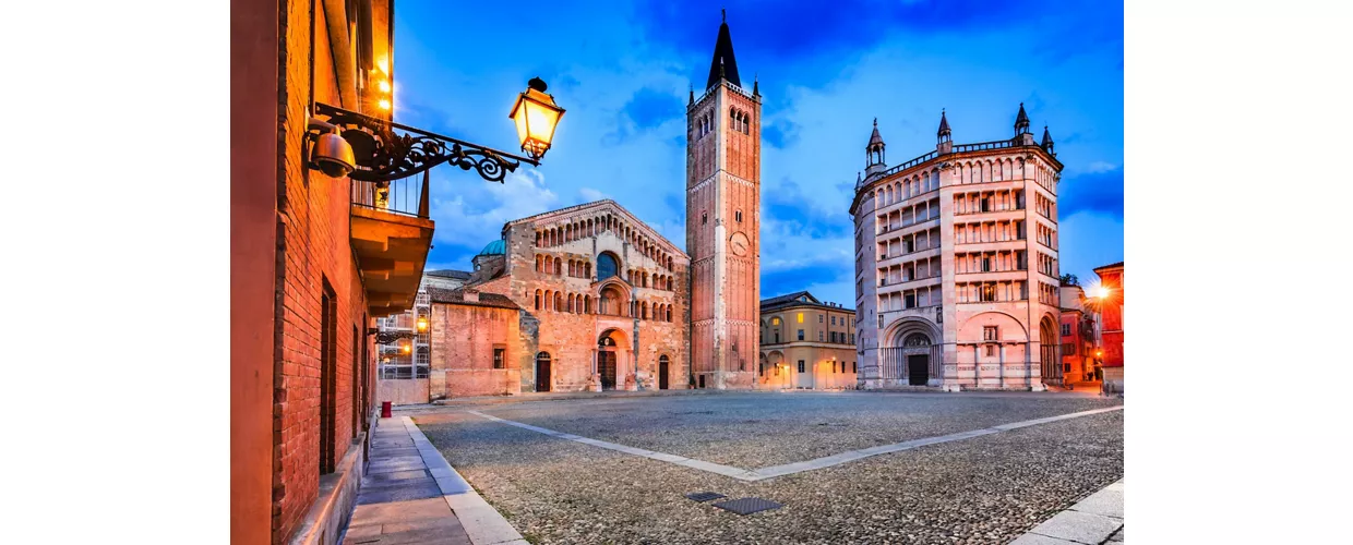 Piazza del Duomo con la Cattedrale e il Battistero - Parma, Emilia-Romagna