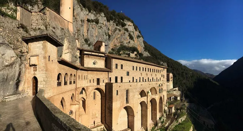 El monasterio de San Benito (Santuario del Sacro Speco)