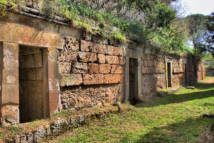 Necropoli Etrusche di Cerveteri e Tarquinia