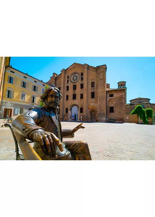 Parma, Statua Verdi