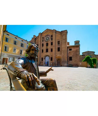 Parma, Statua Verdi