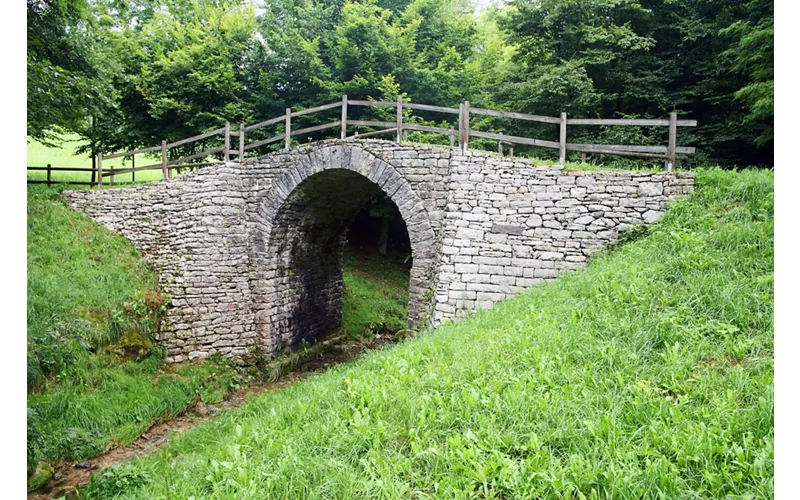 Ponte in pietra sulla Via Claudia Augusta