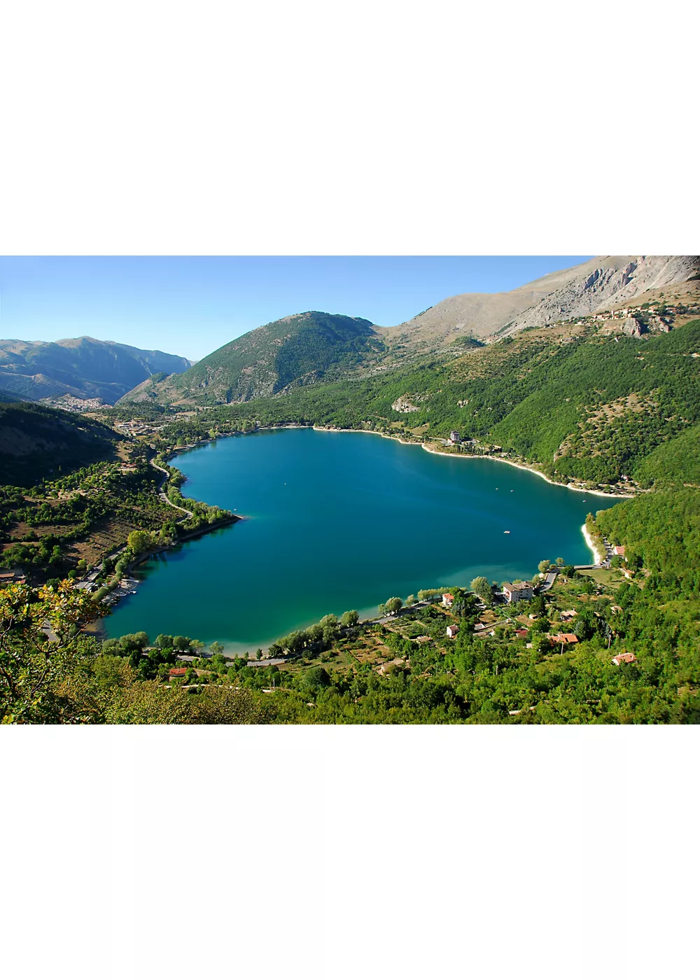 Lago di Scanno, a real treasure for amateurs and sportspeople