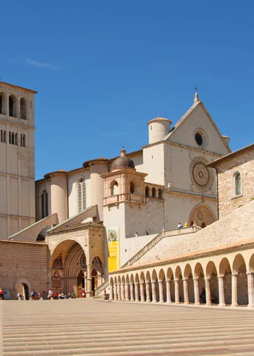 Assisi, la città santuario dall'inestimabile patrimonio storico