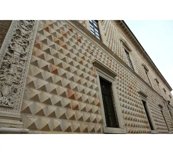 Palazzo dei Diamanti