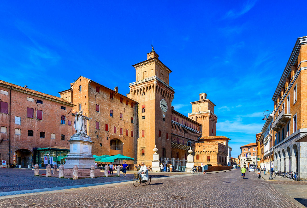 Italian Castle of online Ferrara: ancient and modern Italian city BW