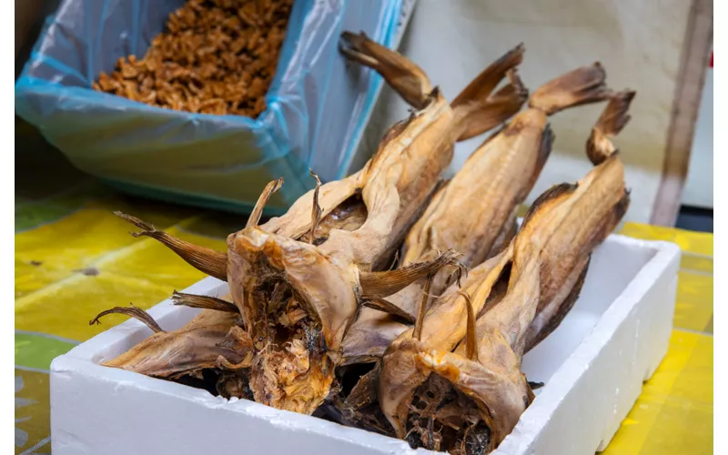 Rencontre avec des saveurs fortes : le poisson séché alla badalucchese