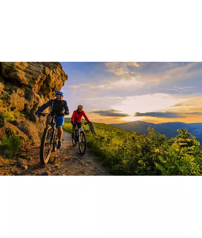 Die Marken auf zwei Rädern: vom Hinterland bis zum Meer