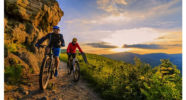 Le Marche su due ruote: dall’entroterra al mare