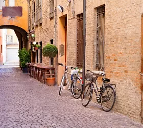 Otto città d’arte italiane da scoprire in bicicletta