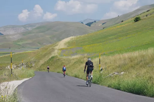 Umbria's artistic and landscape treasures by bike