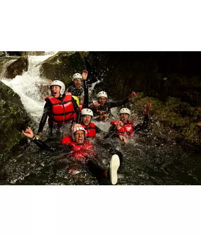 Canyoning, au cœur de la terre