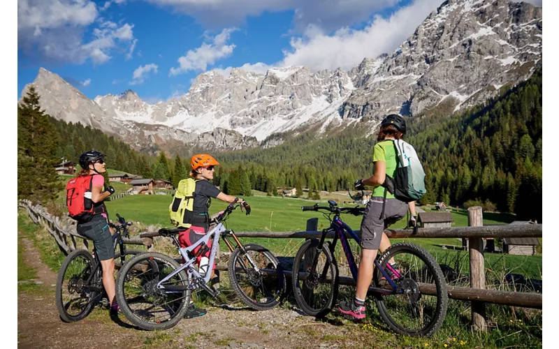 Carril bici de los Dolomitas
