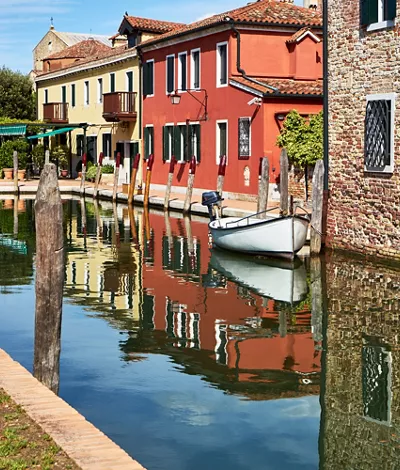 The environs of Venice: nature, culture, traditions and fine food.