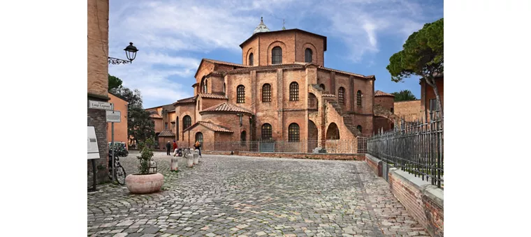 Emilia Romagna cycling between art and culture