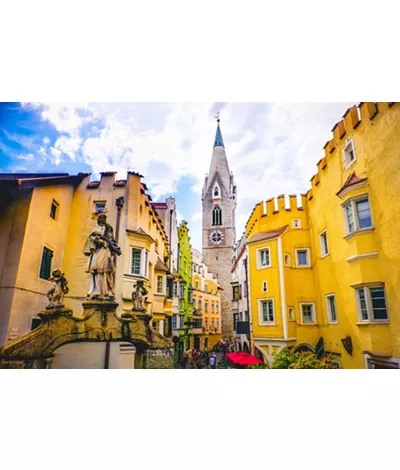 Südtirol: in Brixen, zwischen Vergangenheit und Moderne