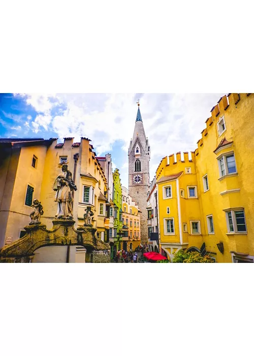 Südtirol: in Brixen, zwischen Vergangenheit und Moderne