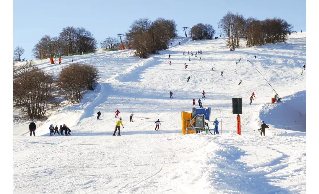 Monte Livata, skipass costerà più caro per l'aumento delle bollette: «Ma  faremo concorrenza all'Abruzzo»